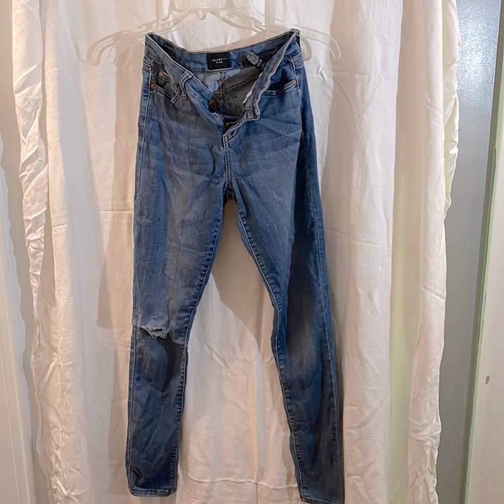 Celebrity Pink Sz 3 Jeans